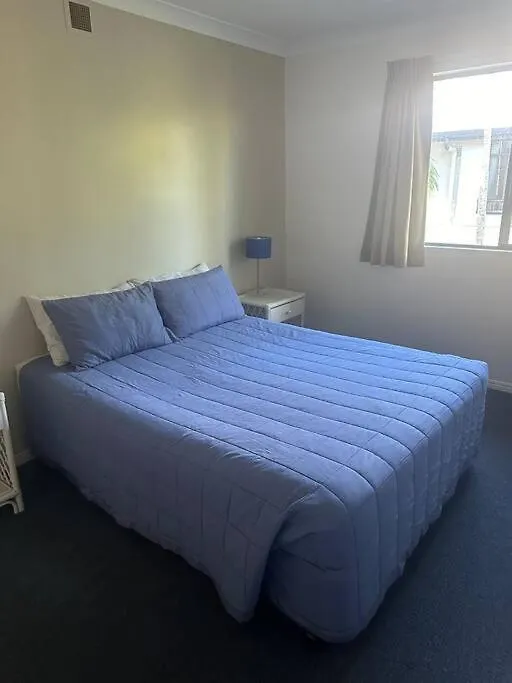 2 Bedroom Family Or Corporate Stay Self-Contained Apartment In Cairns 0*,  Ausztrália